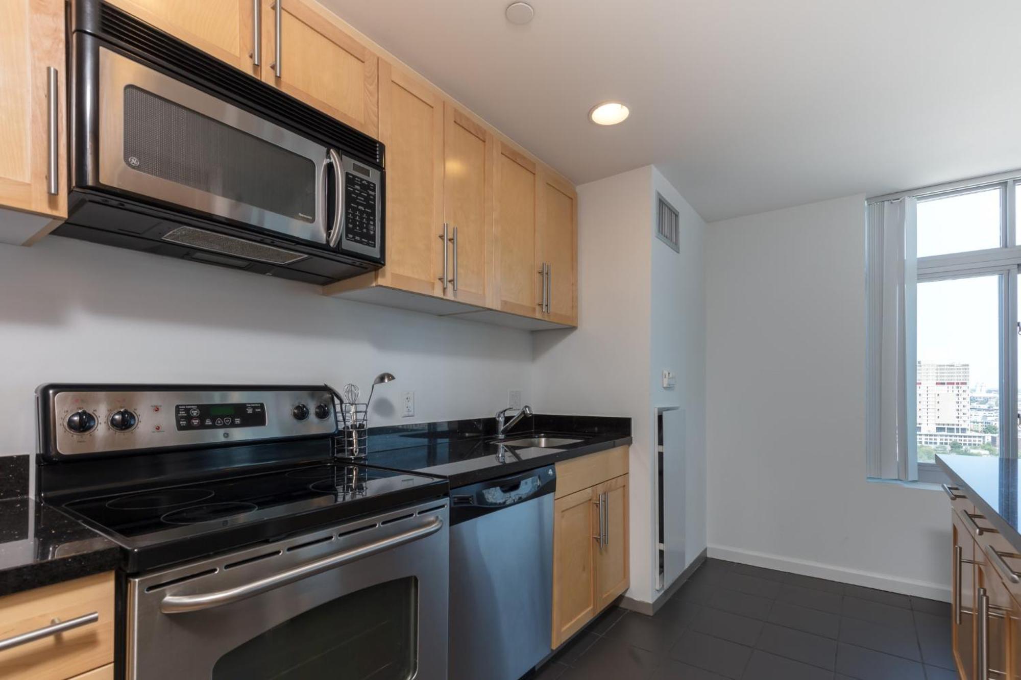 Global Luxury Suites At Kendall West Cambridge Room photo